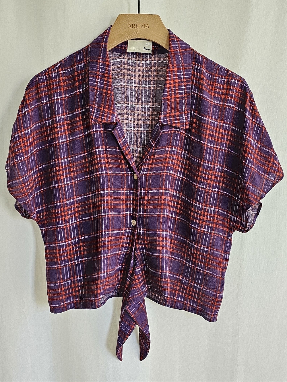 Aritzia Wilfred Free Tie-Front Button-Up Blouse - Picture 6 of 16